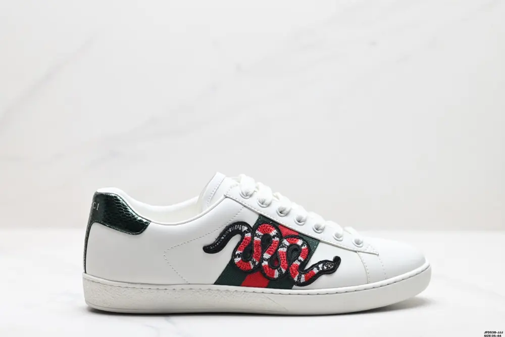 Gucci ACE leather embroidered bee fashion sneakers 429446