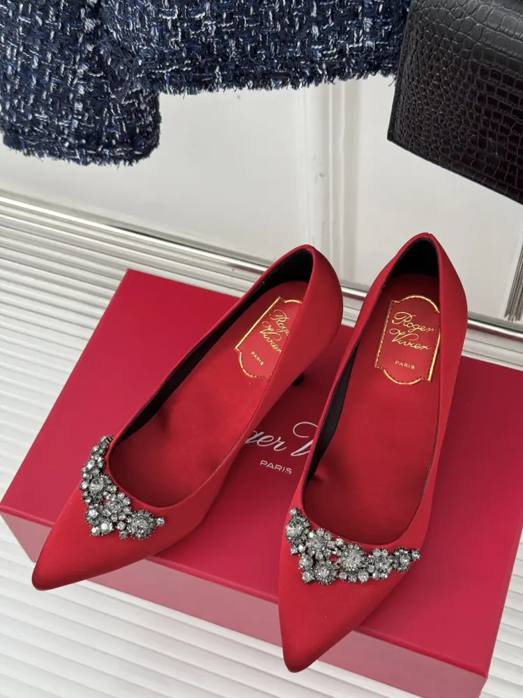 Roger Vivier classic rhinestone snowflake buckle crystal high heels