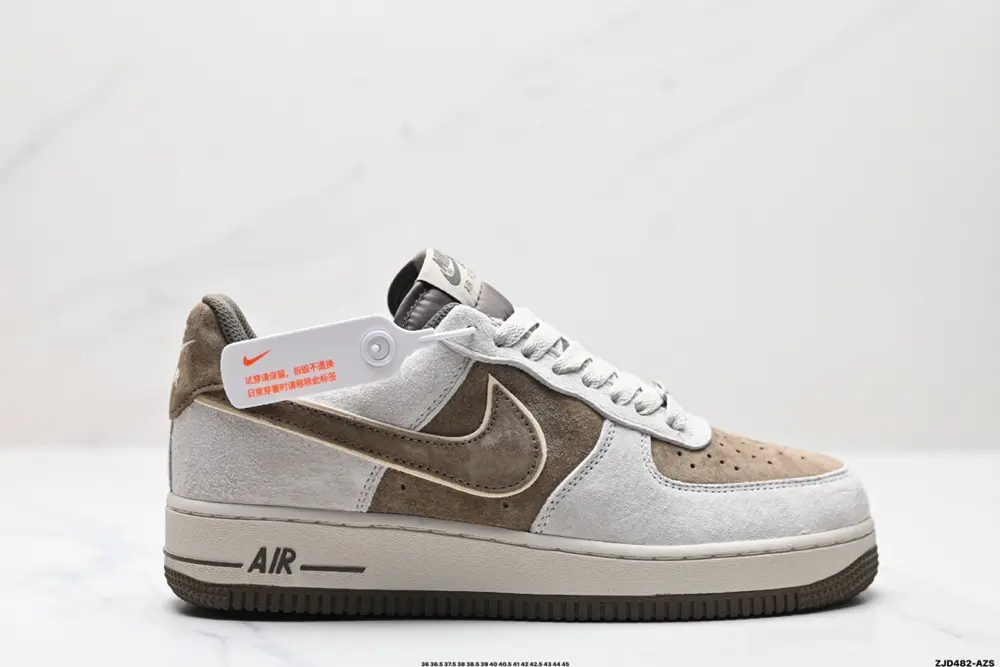NIKE AIR FORCE 1’07 Sneakers XT7138-107