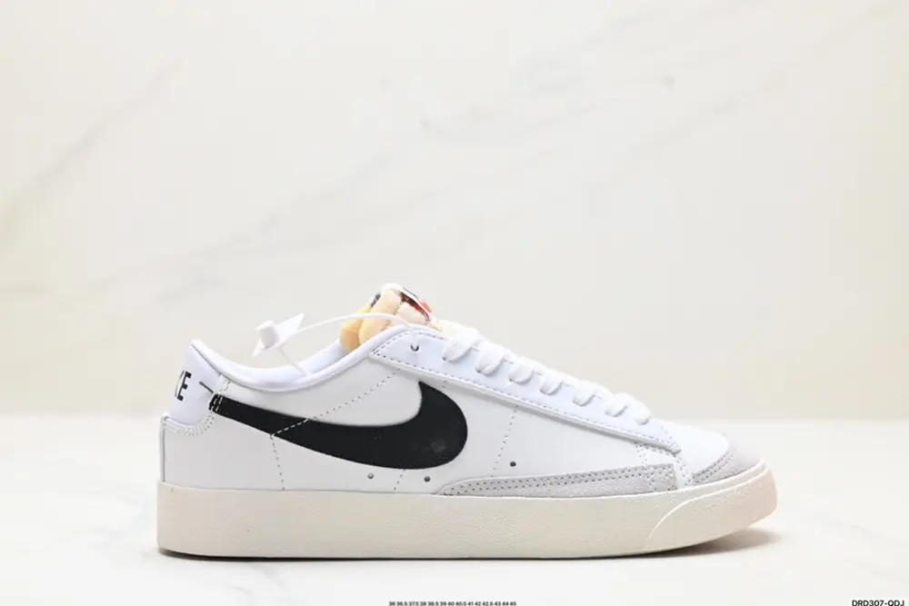 Nike Blazer Mid’77 Sneakers DC4769-101
