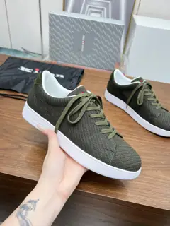 Kiton casual knitwear for men Shoes