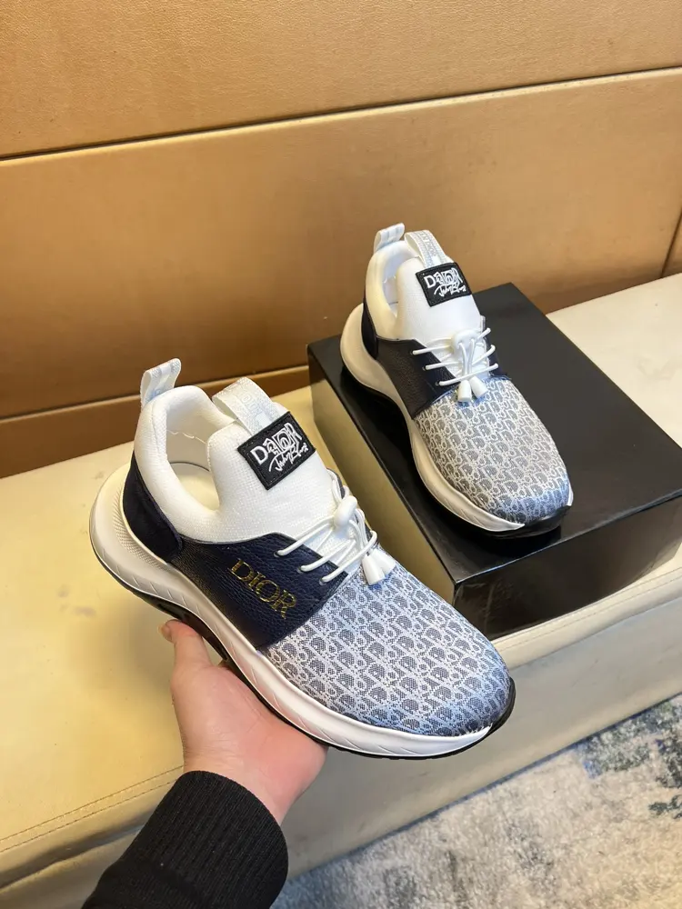 Dior modern style sports shoes. Counter purchase Casual shoes Original breathable fly mesh