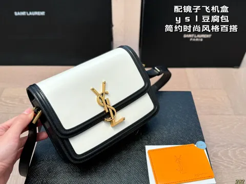 Yves Saint Laurent Bag