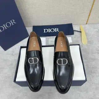 Dior TIMELESS Slip-On Loafers This loafer embodies classic elegance. Made from black