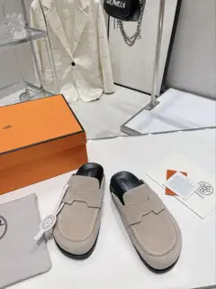 Hermes Muller half-slip closed-toe Birkenstock slippers. The fat head is ugly and cute. You