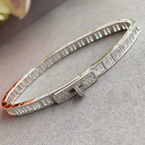 Hermes Button trapezoidal diamond bracelet