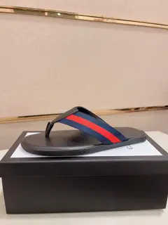Gucci slipers