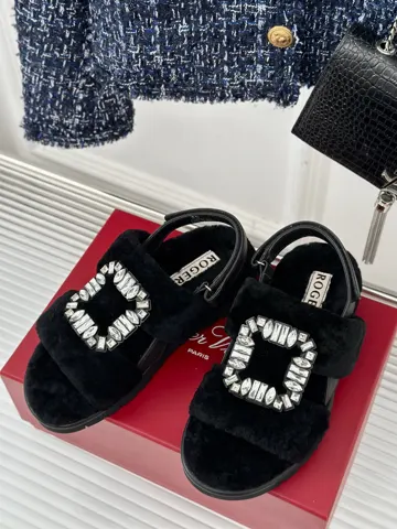 Roger Vivier Thick-soled Square-buckle Diamond-buckle Series Furry Sandals