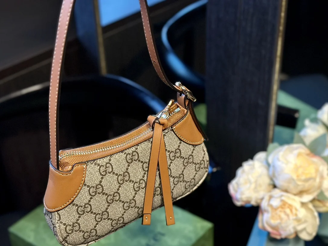 Gucci Crossbody