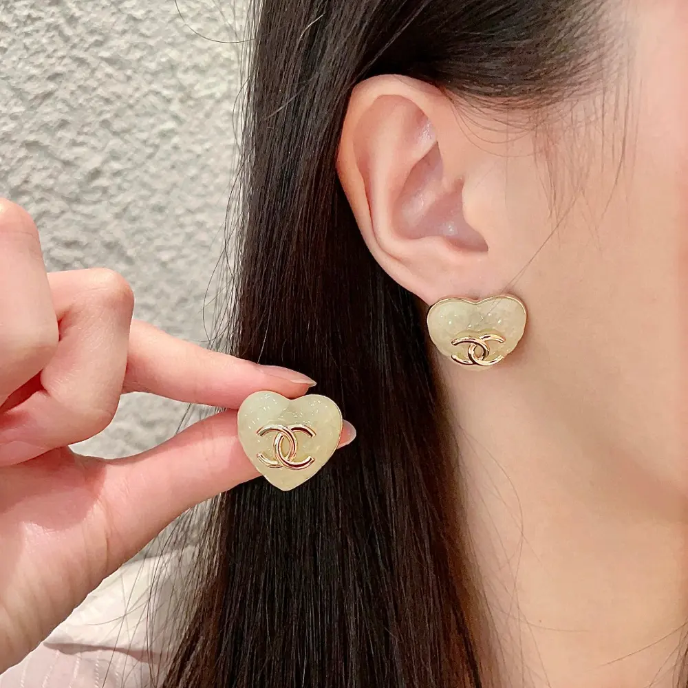 Second-hand Chanel earrings