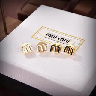 miumiu letter m earrings