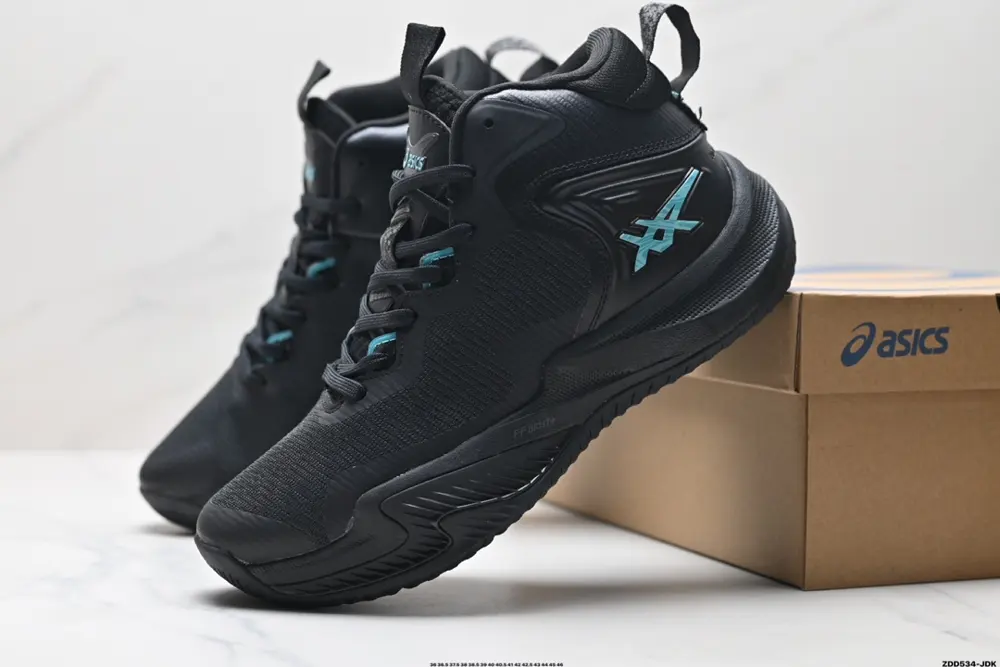 ASICS basketball shoes 1061A048-001