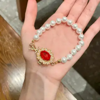 Louis Vuitton classic floral design double flower design pendant bracelet