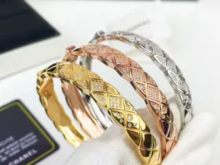 Chanel diamond bracelet High-end custom-made sub-gold inlaid with top-grade high-carbon