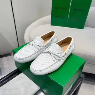 BOTTEGA VENETA’s latest hot-selling summer men’s moccasins. BV’s new popular woven men’s