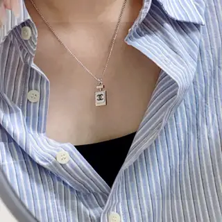 Chanel perfume bottle diamond double C necklace