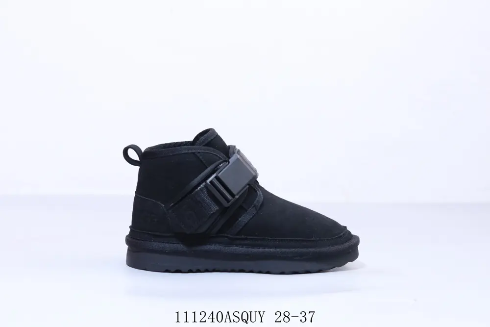 UGG Neum buckle style