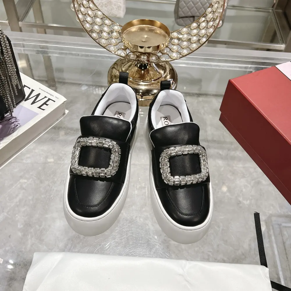 Roger Vivier new Viv Golf diamond buckle thick-soled white shoes
