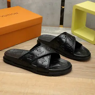 Louis Vuitton Men’s Flip Flops Shoes