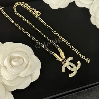 Chanel vintage necklace