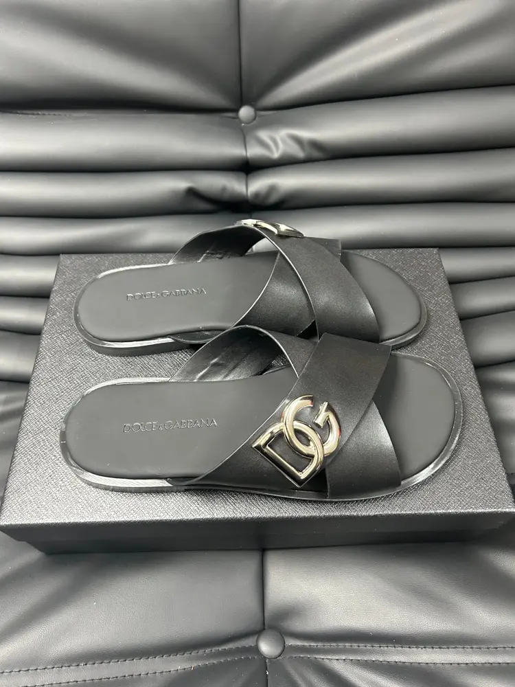 Dolce & Gabbana Logo Beach Slippers