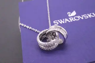 Swarovski Classic Diamond Double Ring Clavicle Necklace