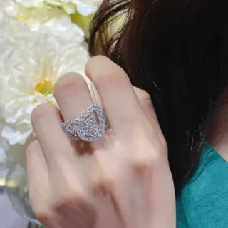 Chaumet Double Drop Ring