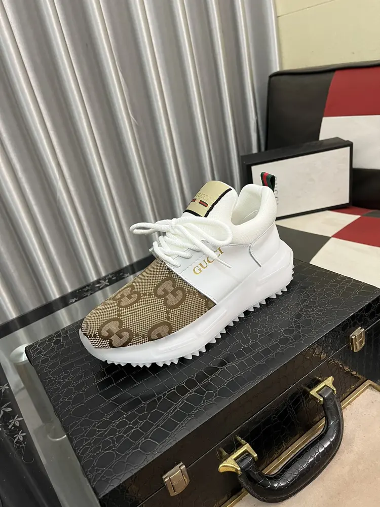 Gucci casual shoes are absolutely hot The ultimate matching item for trendy men