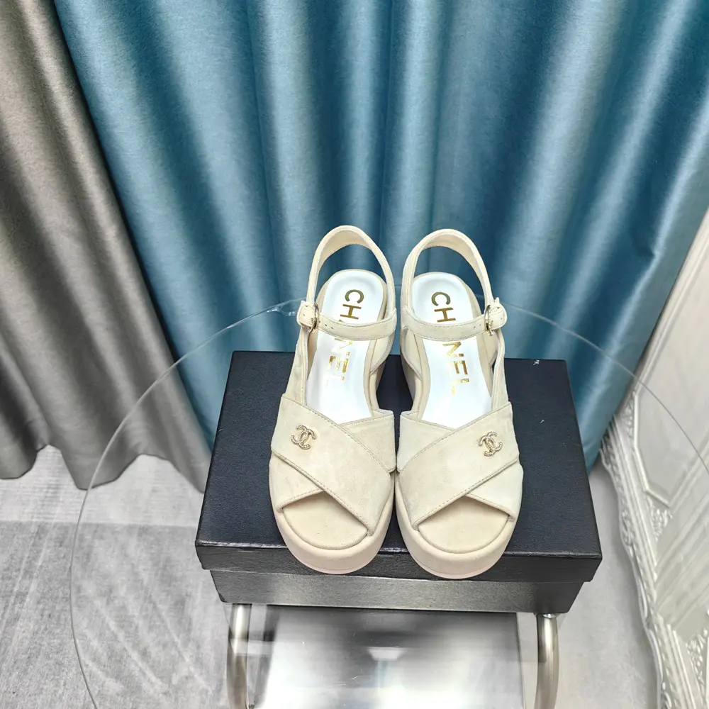 Top version Chanel 24ss thick-soled lame-heeled sandals