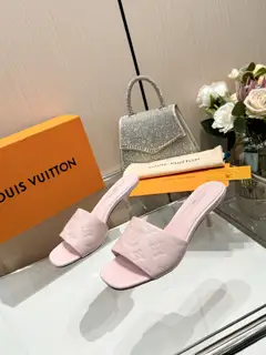Louis Vuitton LV latest embossed electric embroidery technology