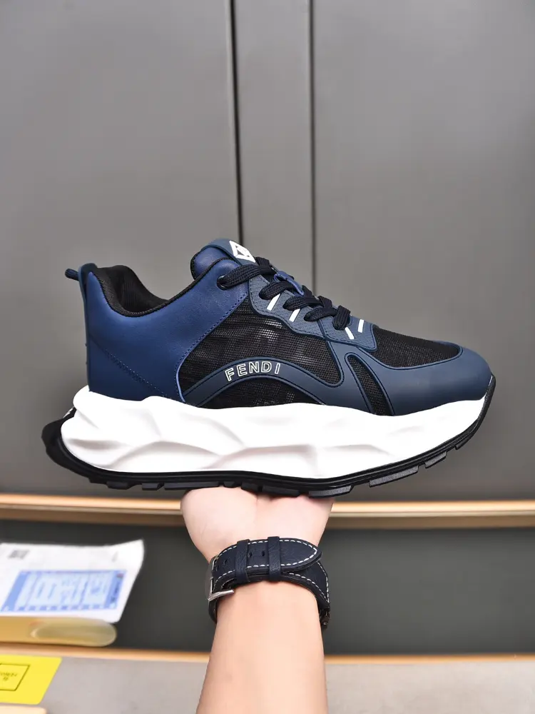 Fendi casual sneakers