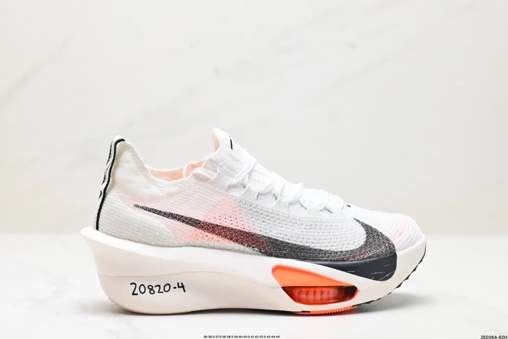 New product release Nike Air Zoom Alphafly NEXT%3 adopts the design language of the FD8356-100