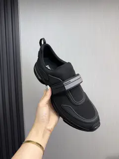 Prada popular men’s shoes
