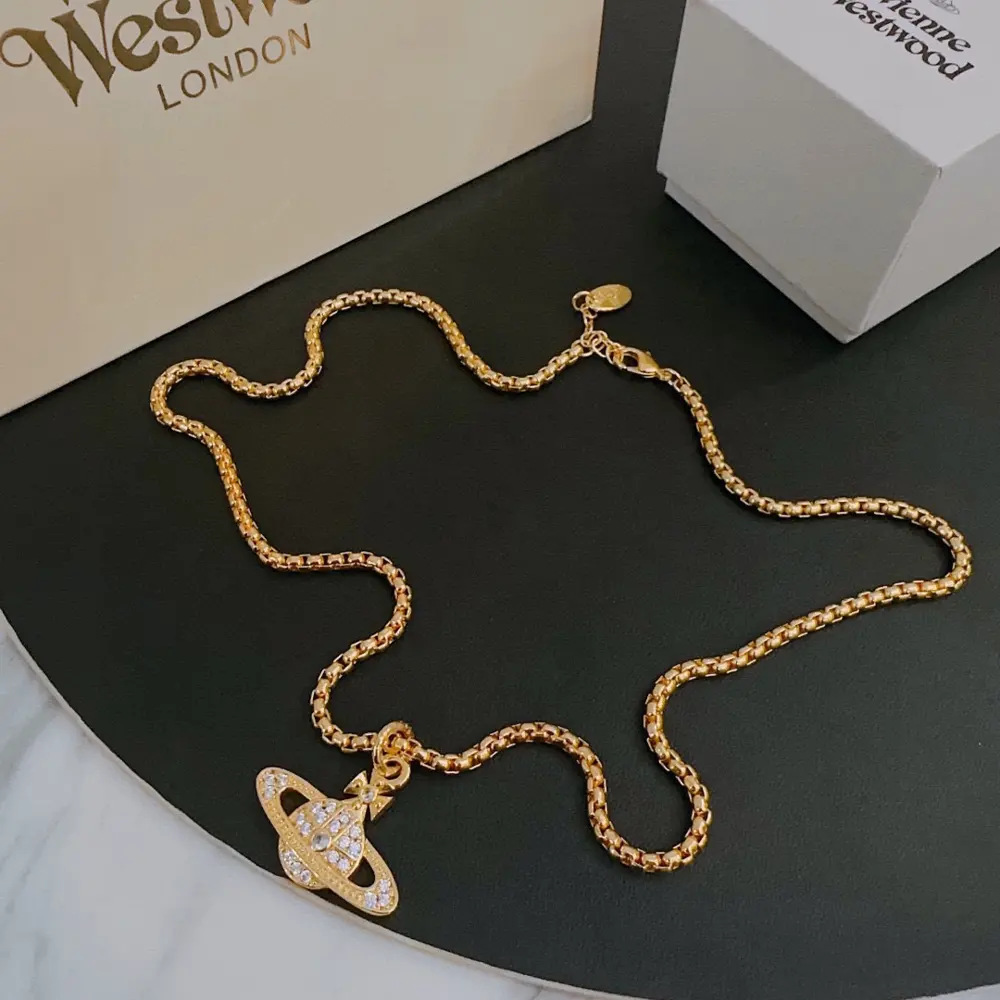 Vivienne Westwood Classic Large Saturn Necklace