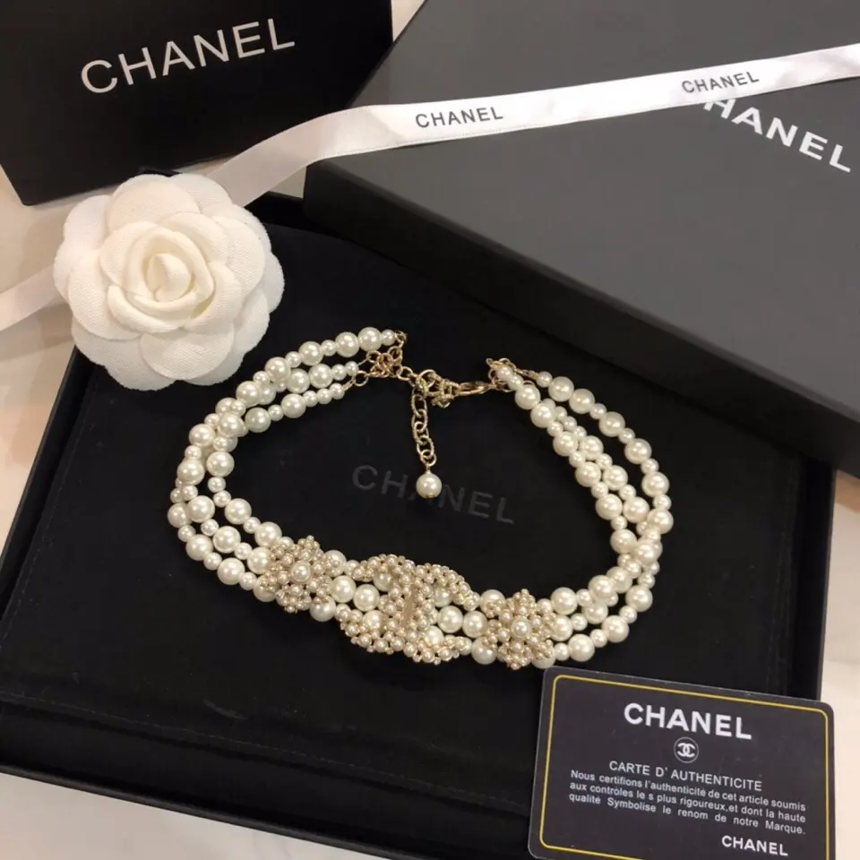 Swarovski high-value Chanel chocker new Chanel pearl necklace. Counter brass material +
