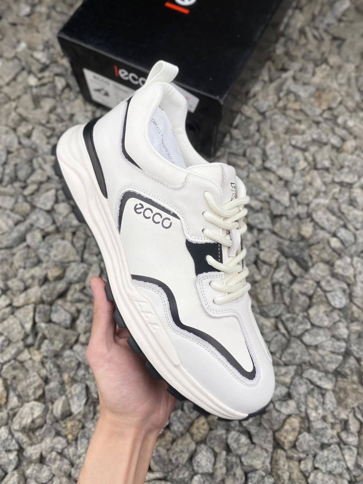 ECCO new versatile casual style