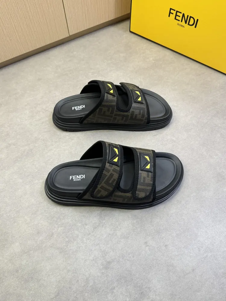 Fendi casual sandals