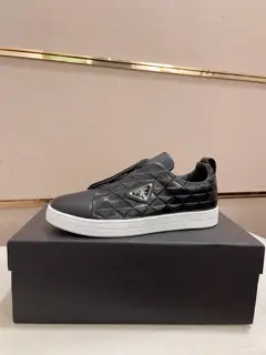Prada casual fashion men’s shoes