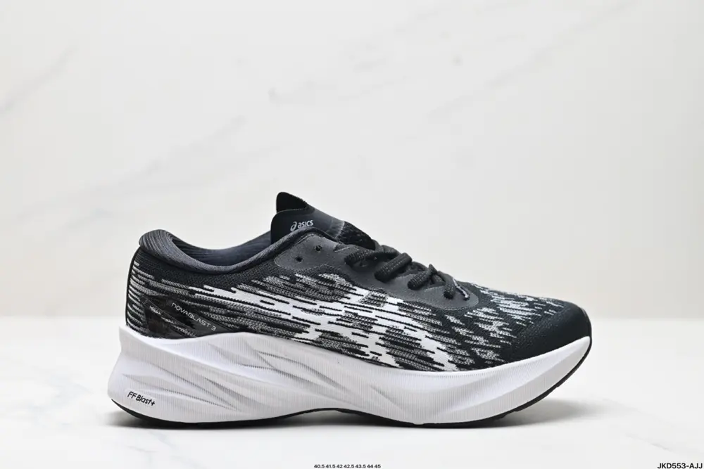 ASICS Novablast 3 platinum lightweight and comfortable fabric shock absorption non-slip 1011B458-500