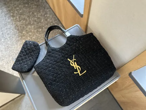 Yves Saint Laurent Tote