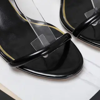 Valentino.2024s New Summer Valentino Women’s Rose Sandals