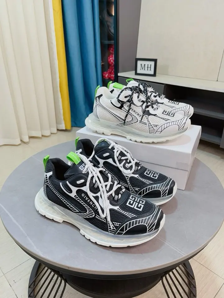Givenchy casual sports shoes Upper: Italian imported brand logo printed fabric full of