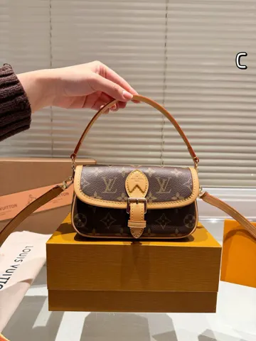 Louis Vuitton Baguette