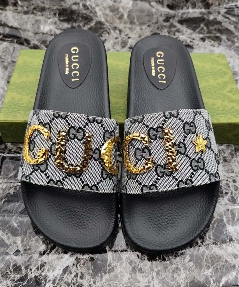 Gucci slippers