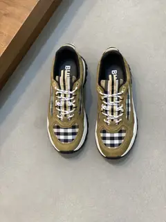 Burberry classic low-top thick-soled sneakers