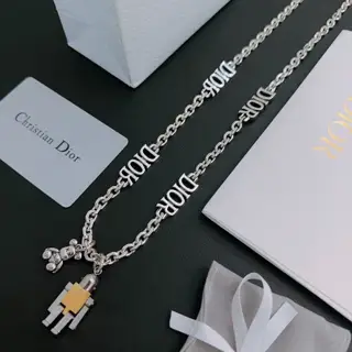 DIOR New Dior necklace Original goods New counter model Retro fashion must-have Men and