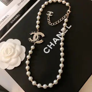 Chanel pearl necklace