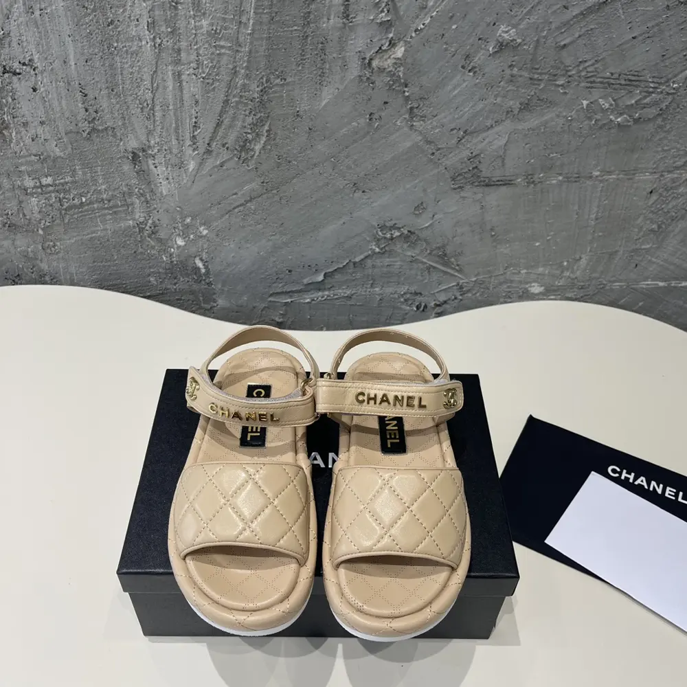 Chanel thick-soled casual sandals