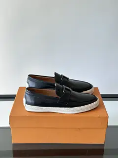 Tod’s Tod’s Men’s Loafers This loafer