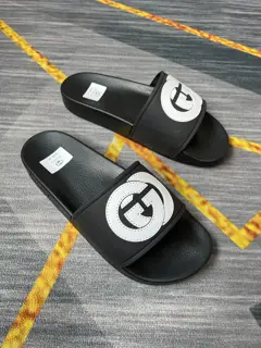 Gucci couple flip flops